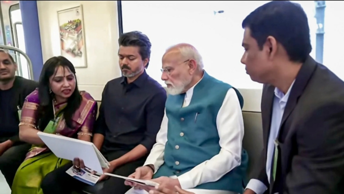 দিল্লিতে আন্দোলন, চেন্নাইয়ে মেট্রোরেল উদ্বোধনে মোদি