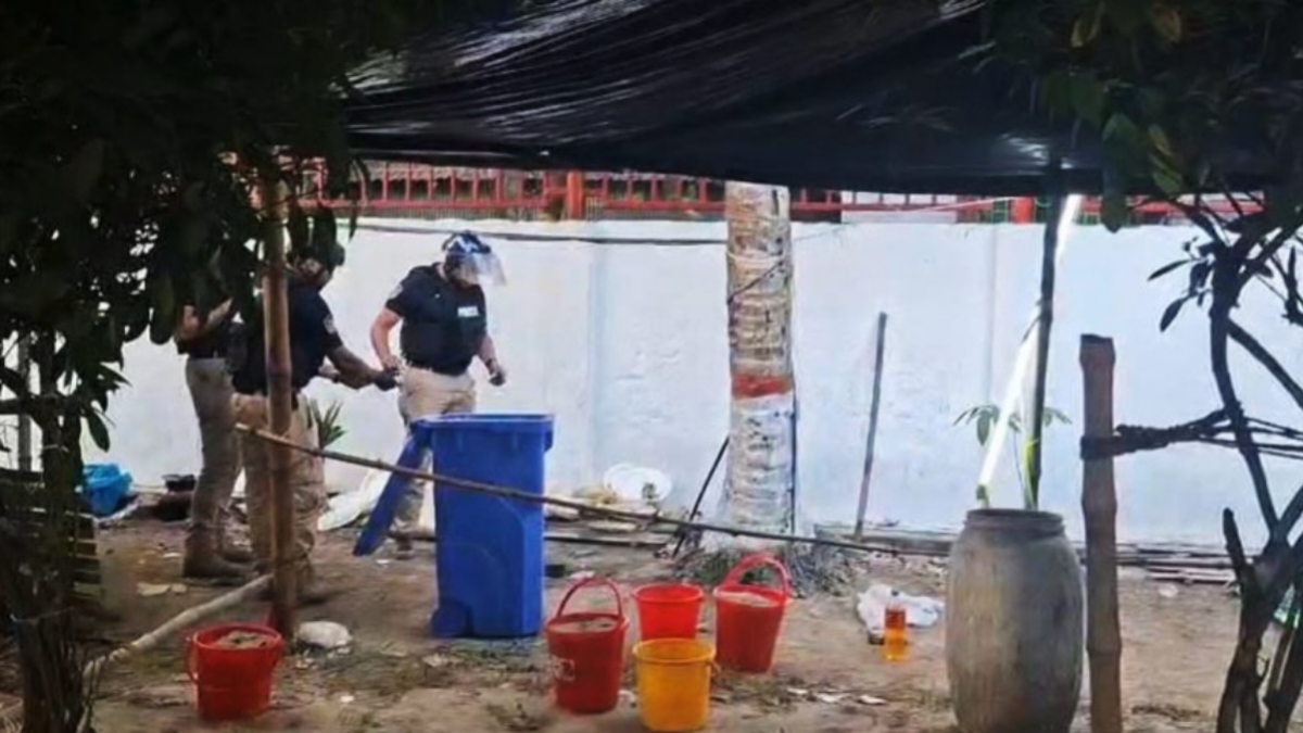 কুষ্টিয়ায় লালন আখড়াবাড়ি থেকে বোমা উদ্ধার