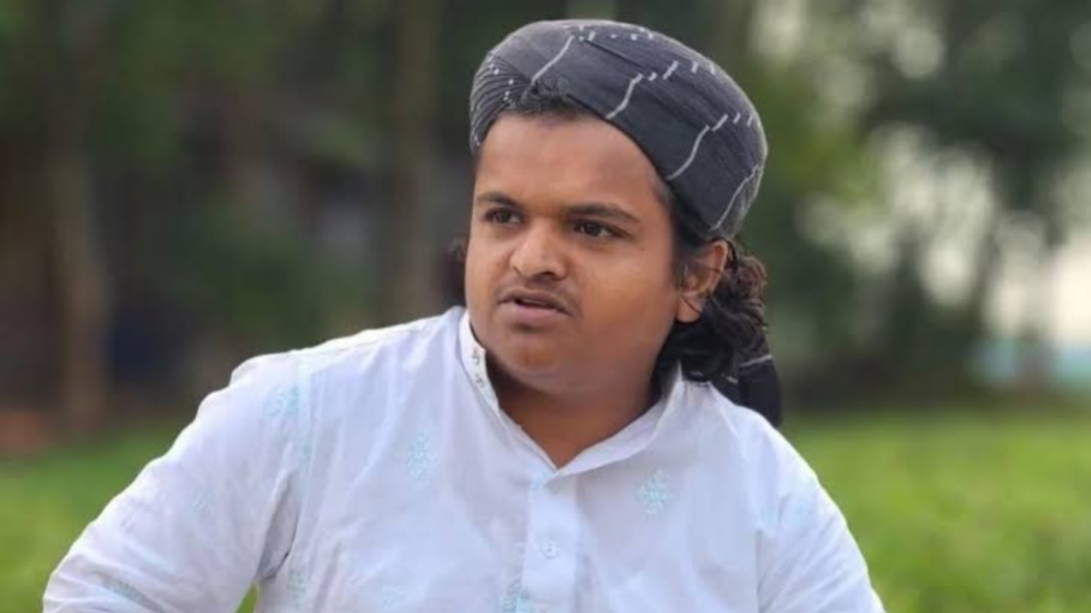ডাকাতের কবলে রফিকুল ইসলাম মাদানি