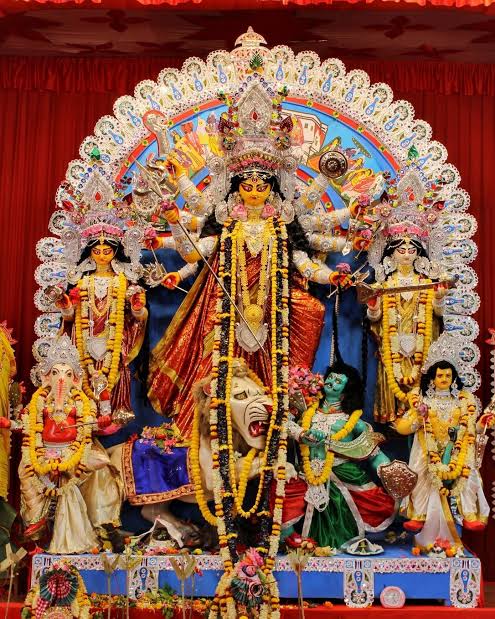 মৌলভীবাজারে ১ হাজার ২২টি পূজামণ্ডপে চলছে দেবী বরণের শেষ মুহূর্তের প্রস্তুতি