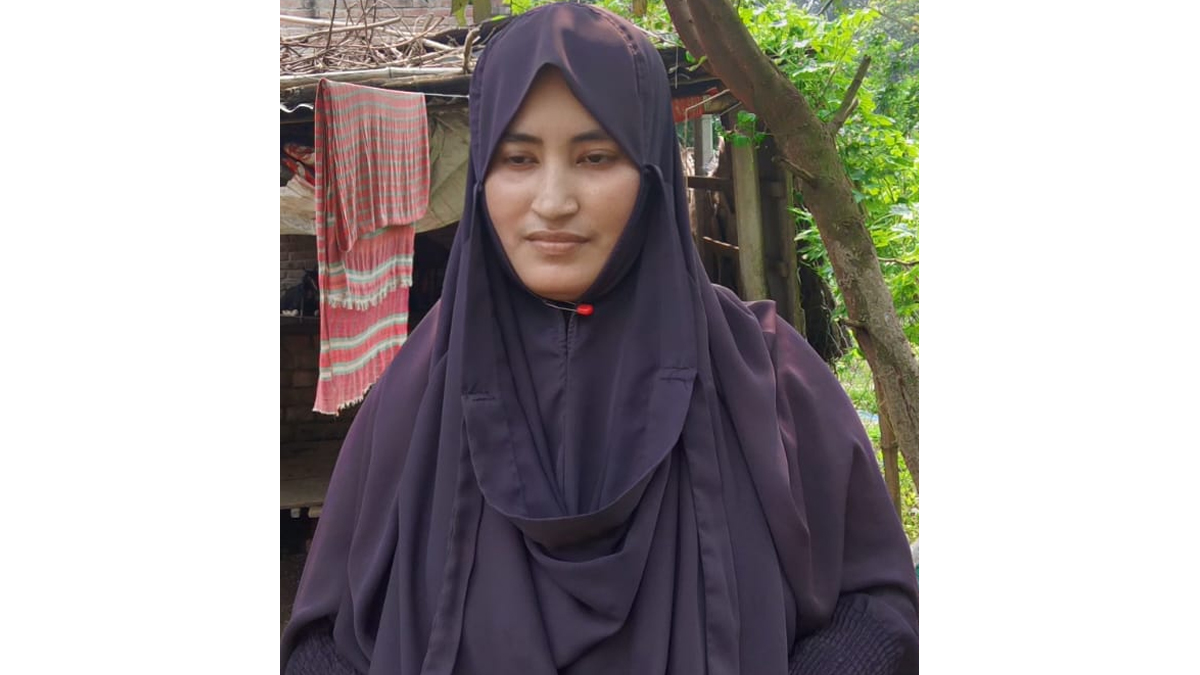 দামুড়হুদায় প্রেমের ফাঁদে অর্থ হাতিয়ে নেওয়ার অভিযোগ